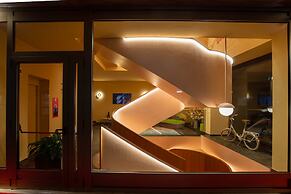 Omama Hotel