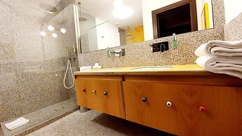 Omama Hotel