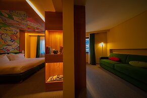 Omama Hotel