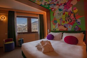 Omama Hotel