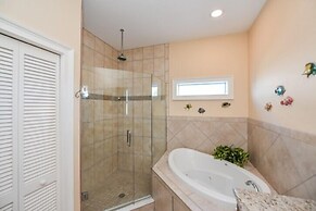 102 6th St S-downstairs 3 Bedroom Home