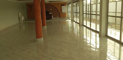 Senevin Gardens Hotel