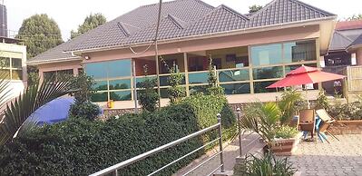 Senevin Gardens Hotel