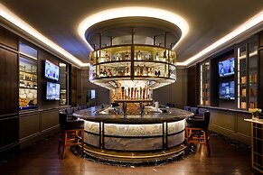 The Barfield, Autograph Collection