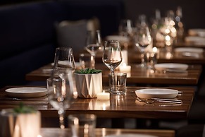 The Barfield, Autograph Collection