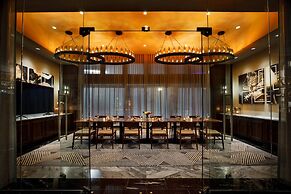 The Barfield, Autograph Collection