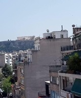 Cozy Apartment  Side View of Acropolis