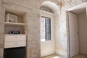 TD Trulli della Magnolia Trulli w/ Amazing Garden