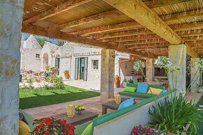 TD Trulli della Magnolia Trulli w/ Amazing Garden