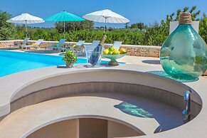 TD Trulli della Magnolia Trulli w/ Amazing Garden