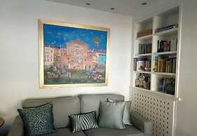 Luxury Flat with Amazing Lycabetus View