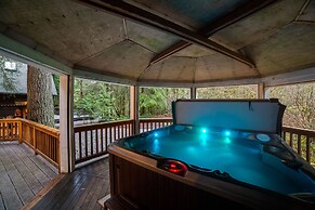 66SL - Hot Tub - WiFi - 3+ Bedroom - Sleeps 10