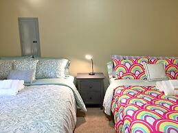 65GS - Hot Tub - Wi-Fi - Pets Ok - BBQ - Sleeps 10