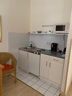 Düsseldorf Center Apartments