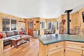 Cottage in the Pines#1667