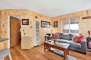 Cottage in the Pines#1667