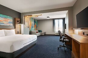 La Quinta Inn & Suites by Wyndham College Station North