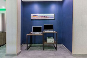 La Quinta Inn & Suites by Wyndham Galveston West Seawall