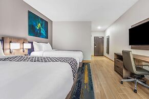 La Quinta Inn & Suites by Wyndham Galveston West Seawall