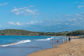 Cool Bananas Backpackers