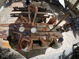 Cool Bananas Backpackers