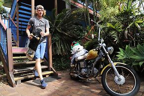 Cool Bananas Backpackers