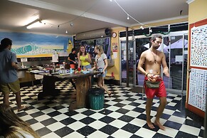 Cool Bananas Backpackers