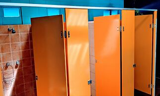 Cool Bananas Backpackers