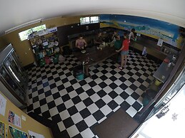 Cool Bananas Backpackers