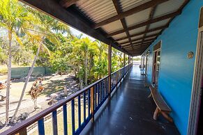 Cool Bananas Backpackers