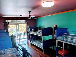 Cool Bananas Backpackers