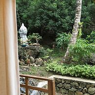 Kahanamoku Bed & Breakfast