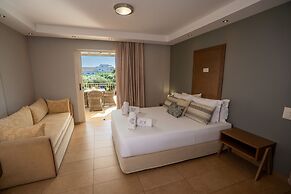 Zoe Seaside Resort