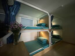 Blue S Hotel & Apartment