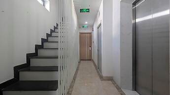 Blue S Hotel & Apartment