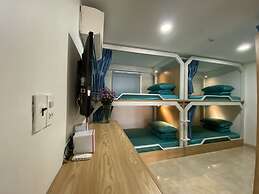 Blue S Hotel & Apartment