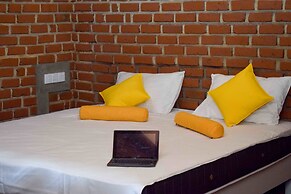 Laana Villa