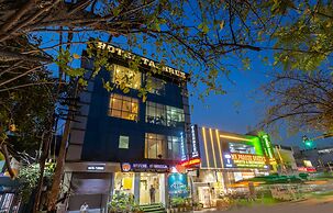 Airport Hotel Tashree