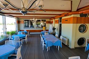 Lord Hotel & Restaurant at AutoStation