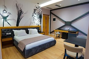 Lord Hotel & Restaurant at AutoStation