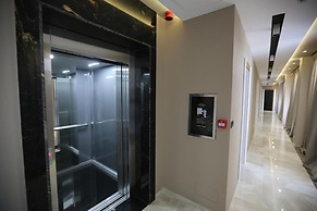 Lord Hotel & Restaurant at AutoStation