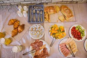 Lord Hotel & Restaurant at AutoStation