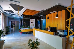 Lord Hotel & Restaurant at AutoStation