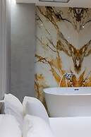 Lord Hotel & Restaurant at AutoStation