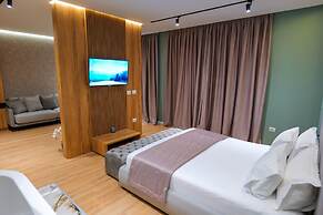 Lord Hotel & Restaurant at AutoStation