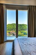 Lord Hotel & Restaurant at AutoStation