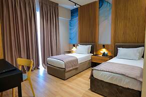 Lord Hotel & Restaurant at AutoStation