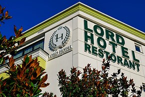 Lord Hotel & Restaurant at AutoStation