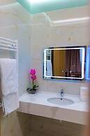 Lord Hotel & Restaurant at AutoStation