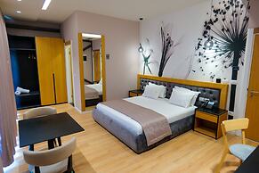 Lord Hotel & Restaurant at AutoStation